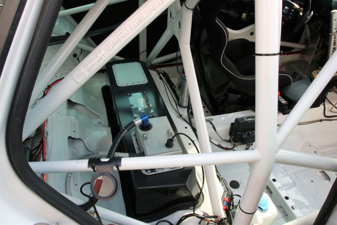 seat-leon-tcr-v3-seq-spec-2017---ohlins-suspe