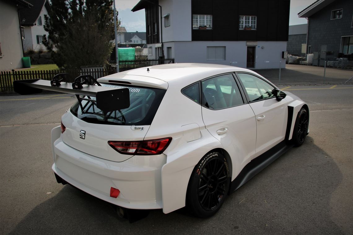 seat-leon-tcr-v3-seq-spec-2017---ohlins-suspe