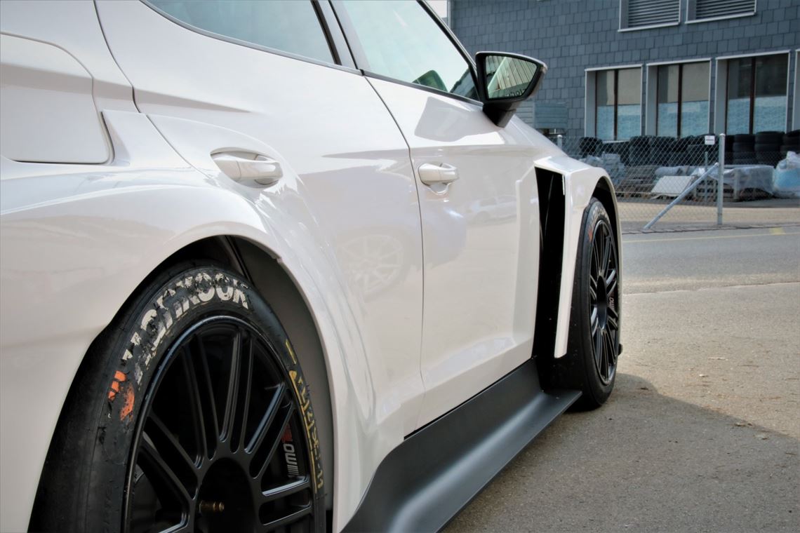 seat-leon-tcr-v3-seq-spec-2017---ohlins-suspe