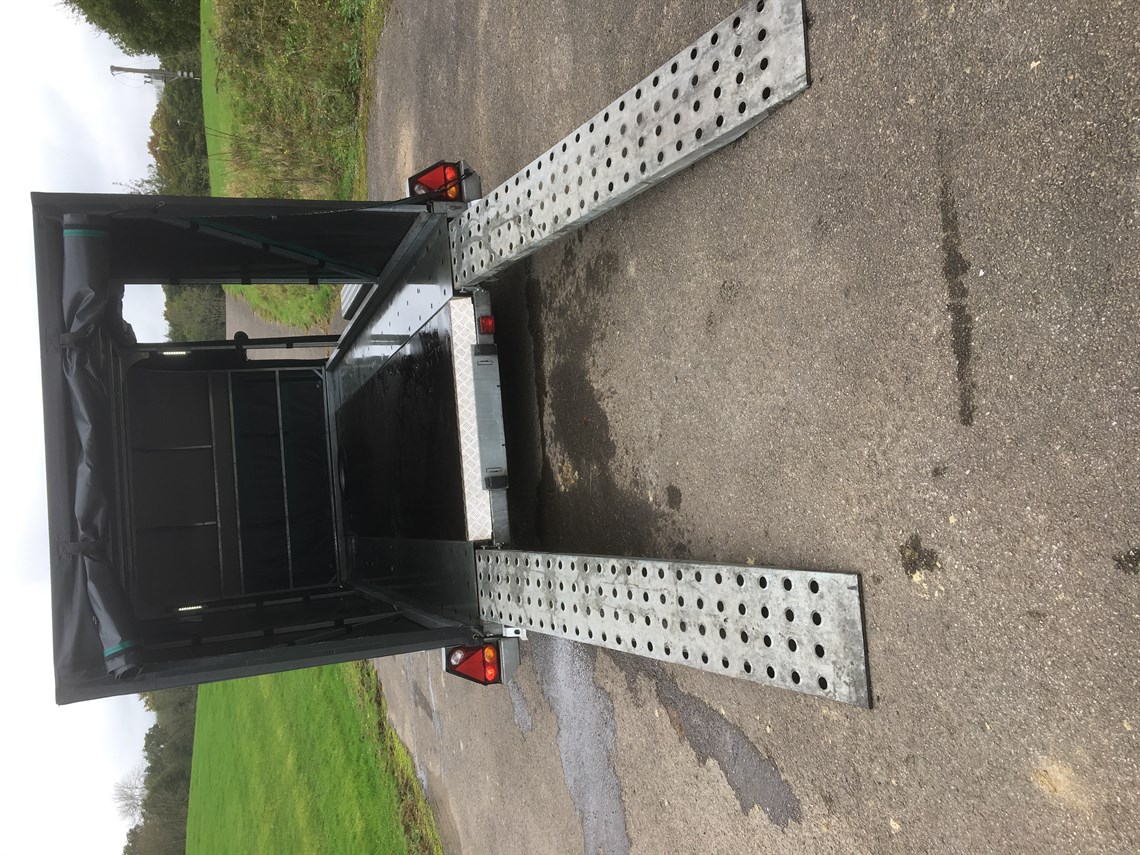 gtx3-covered-trailer