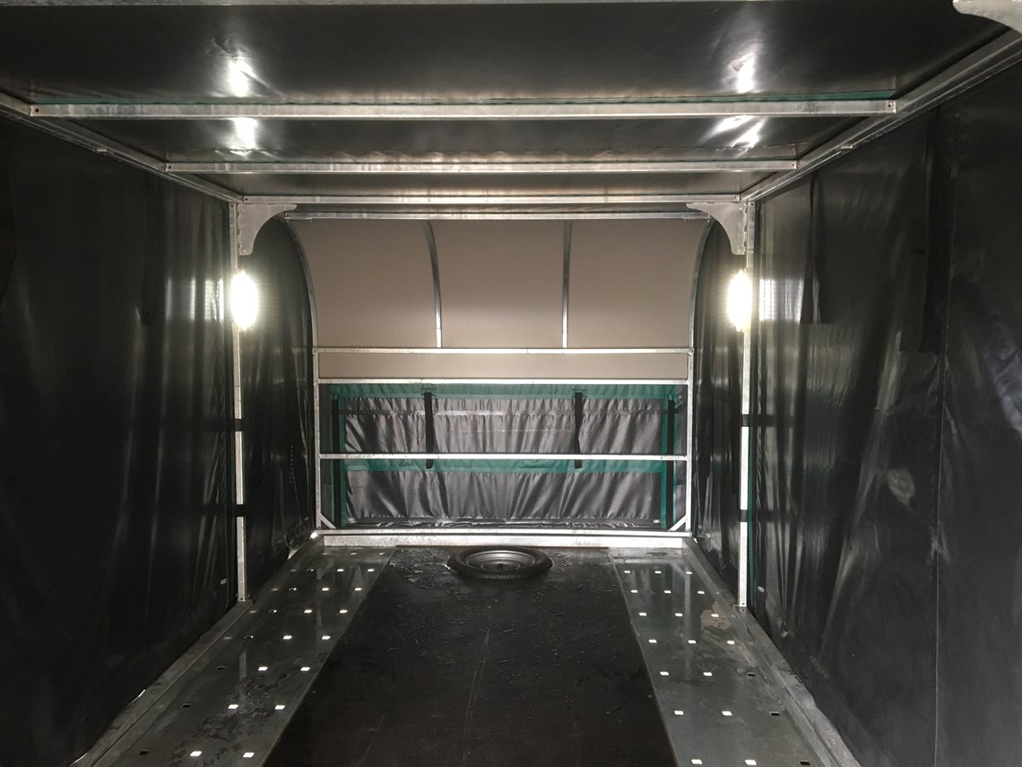 gtx3-covered-trailer