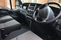 excellent-quality-iveco-van-and-woodford-trai