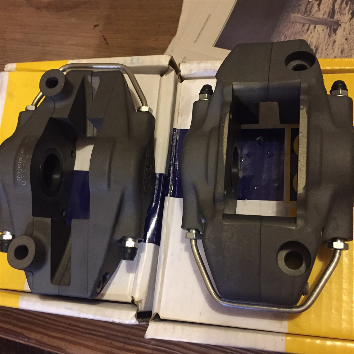 pair-ap-racing-cp6121-radial-mount-alloy-cali