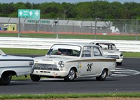 fia-lotus-cortina-competition-touring-car