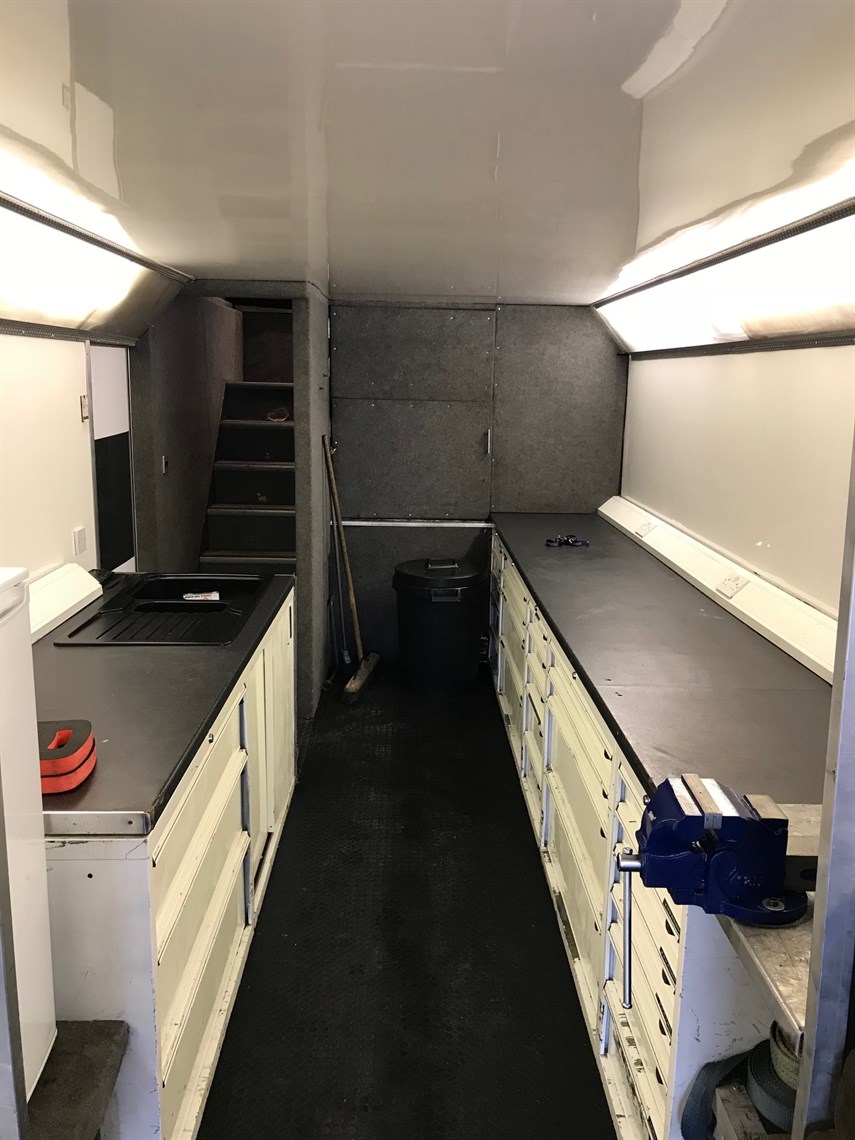 hopkins-race-trailer-and-awning---4-cars