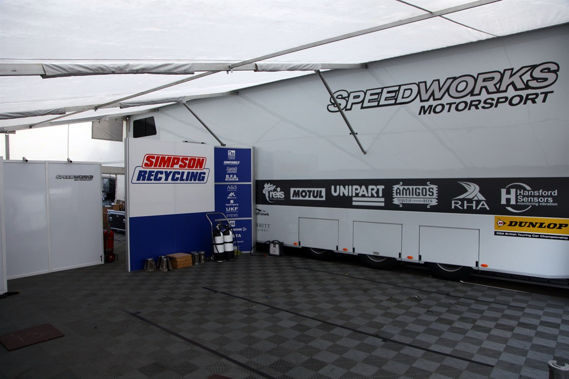 hopkins-race-trailer-and-awning---4-cars