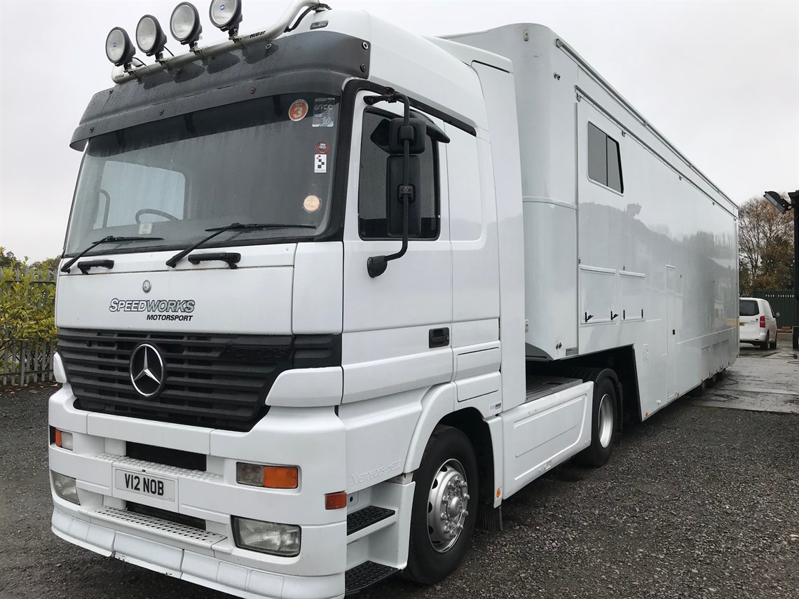 hopkins-race-trailer-and-awning---4-cars