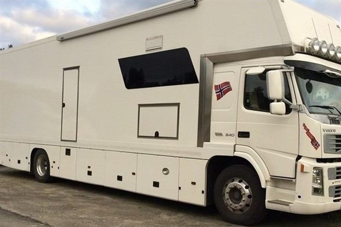 Luxury racetransporter built to the highest standard