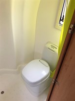 car-transporter-trailer-with-full-living-acco