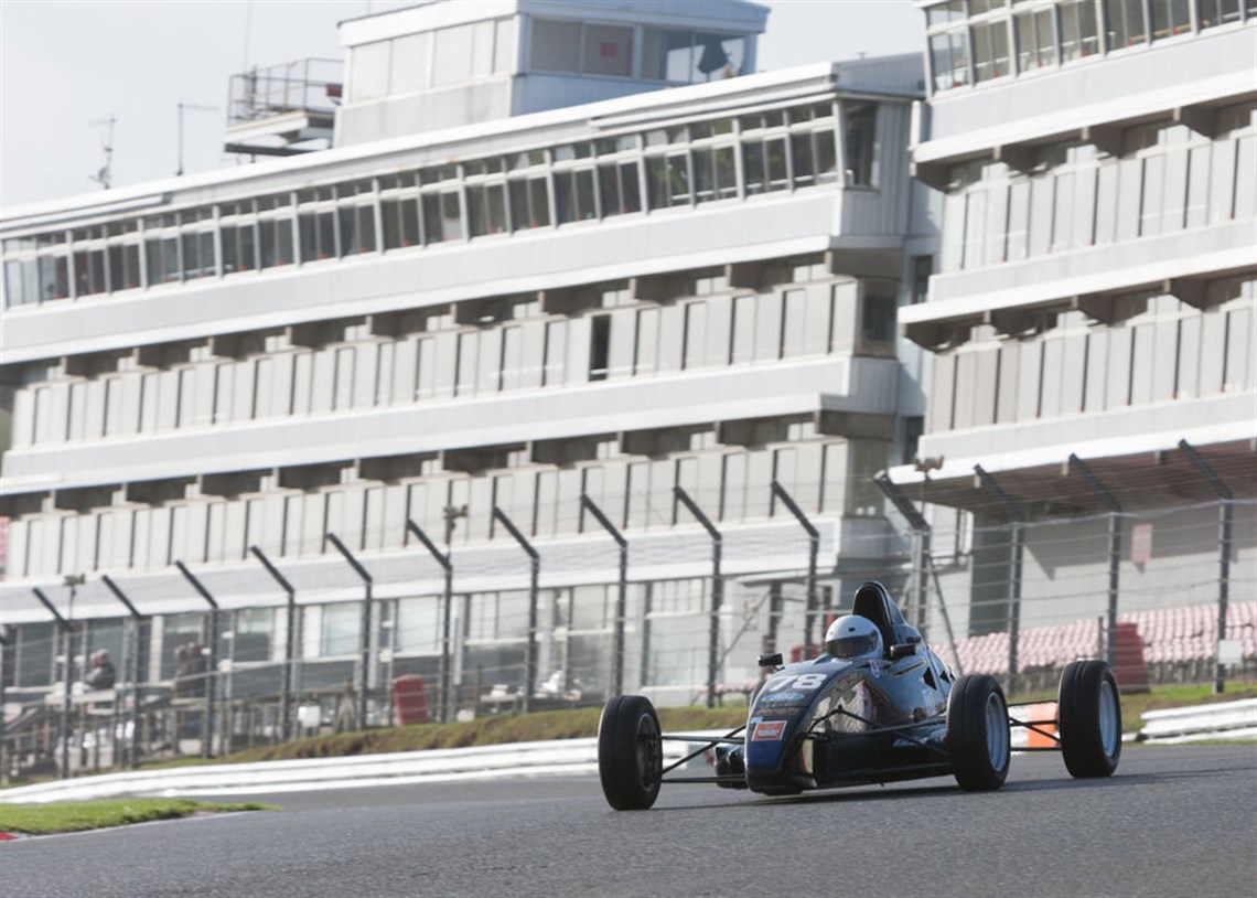 van-diemen-rf03-formula-ford-ff1600