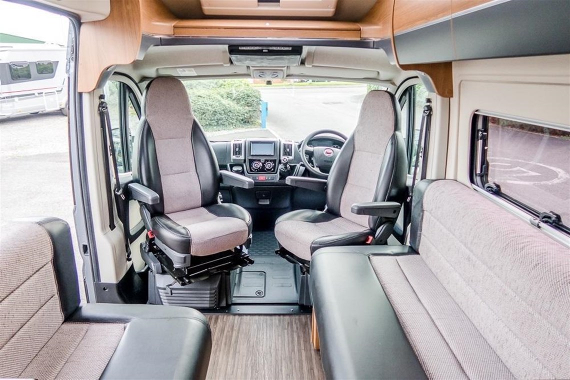 2015-autotrail-v-line-600