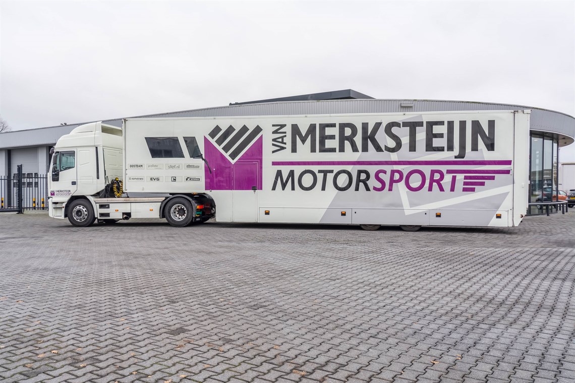 iveco-truck-and-race-trailer-with-2-awnings