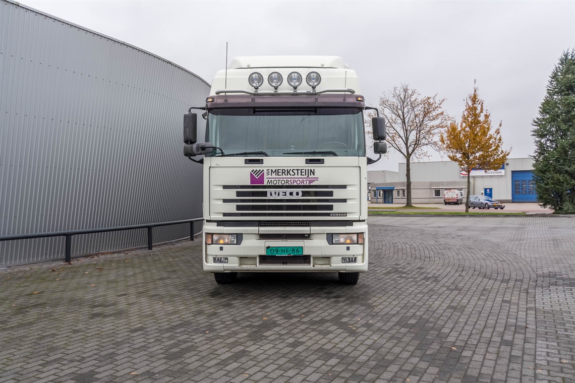 iveco-truck-and-race-trailer-with-2-awnings