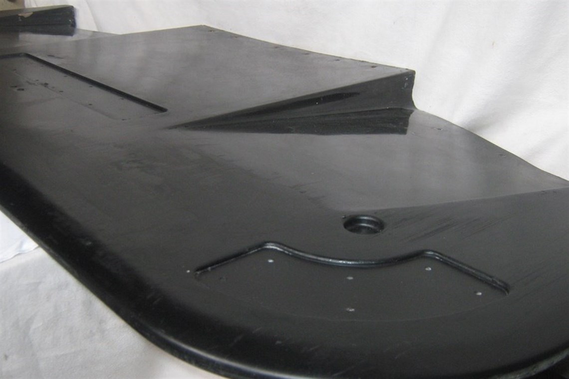 radical-pr6-front-splitter