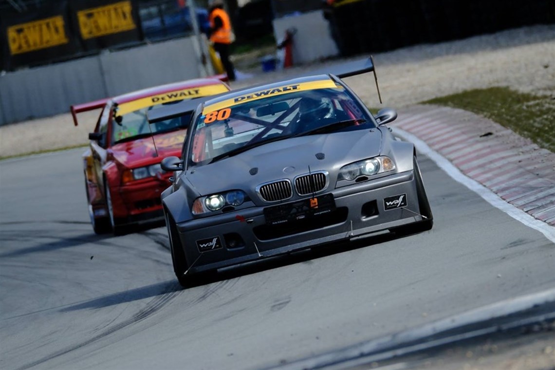 V8 bmw e46