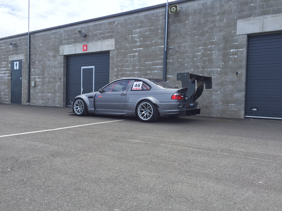 V8 bmw e46