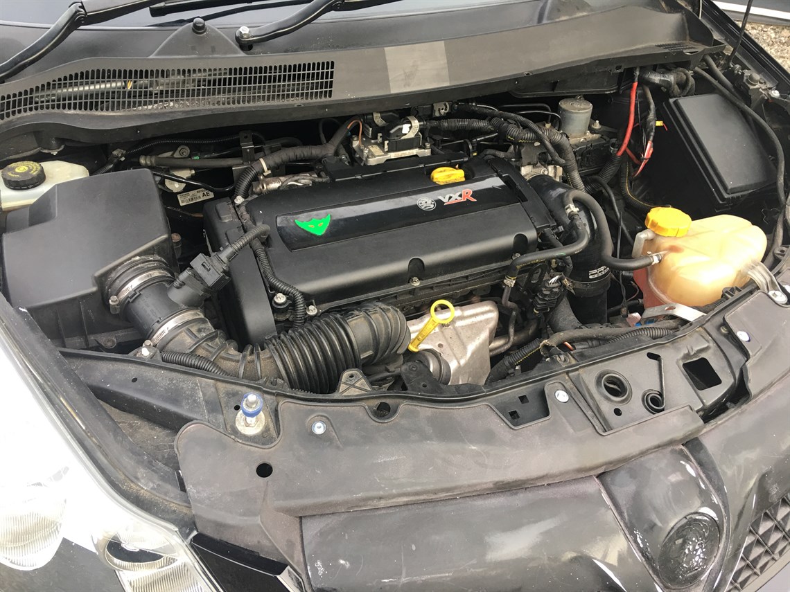 vauxhall-corsa-vxr-race-car-for-sale