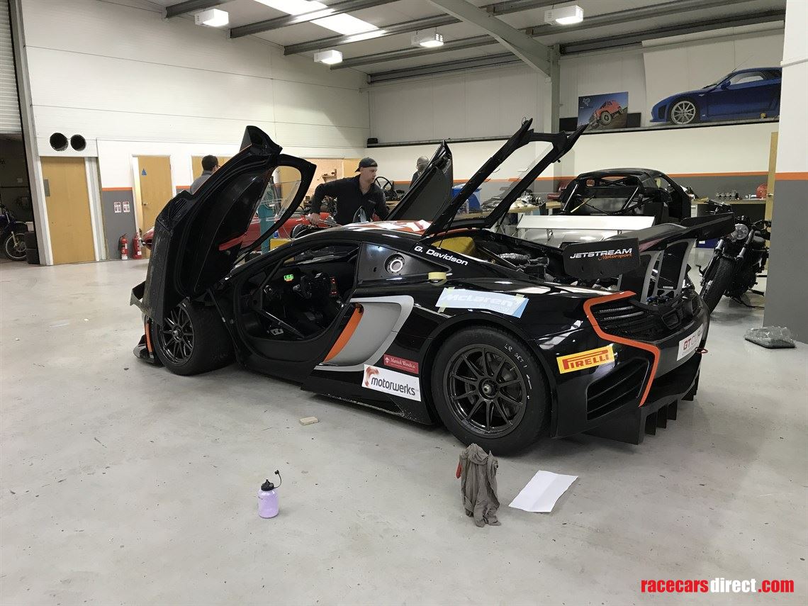 mclaren-mp4-12c-gt3---poa