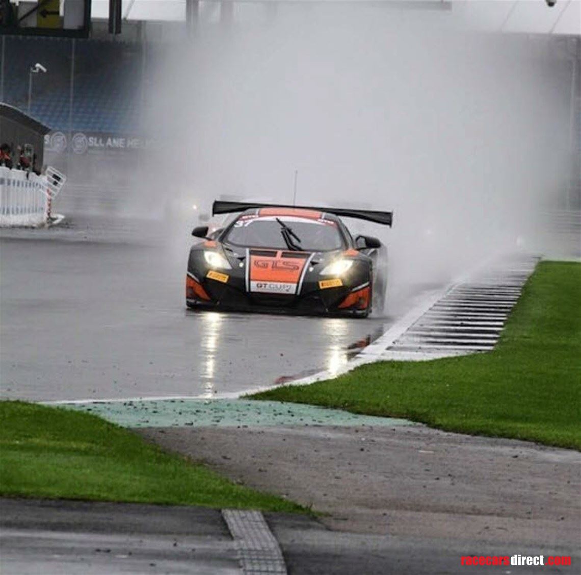 mclaren-mp4-12c-gt3---poa