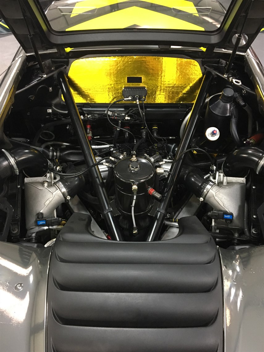 2-x-2017-mclaren-650s-gt3-cars