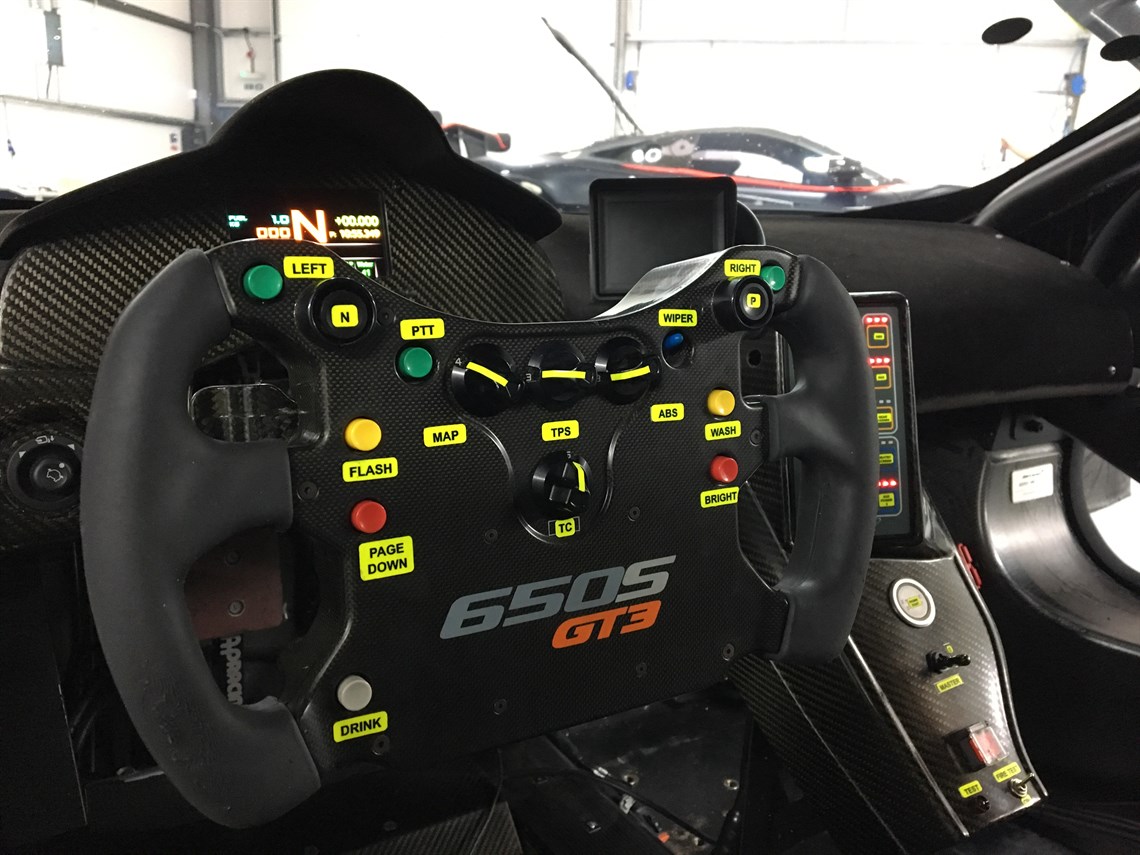 2-x-2017-mclaren-650s-gt3-cars