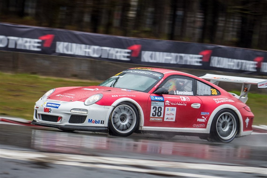 porsche-997-gt3-cup2011
