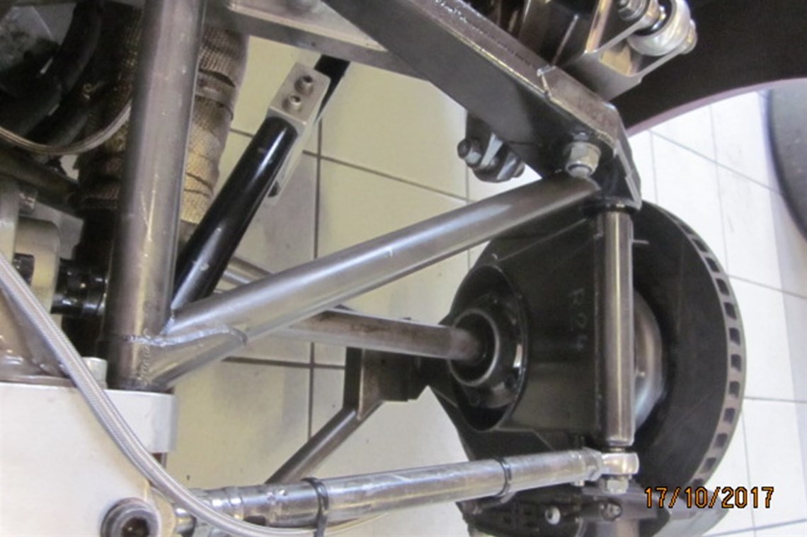 bmw-m1-procar-replica