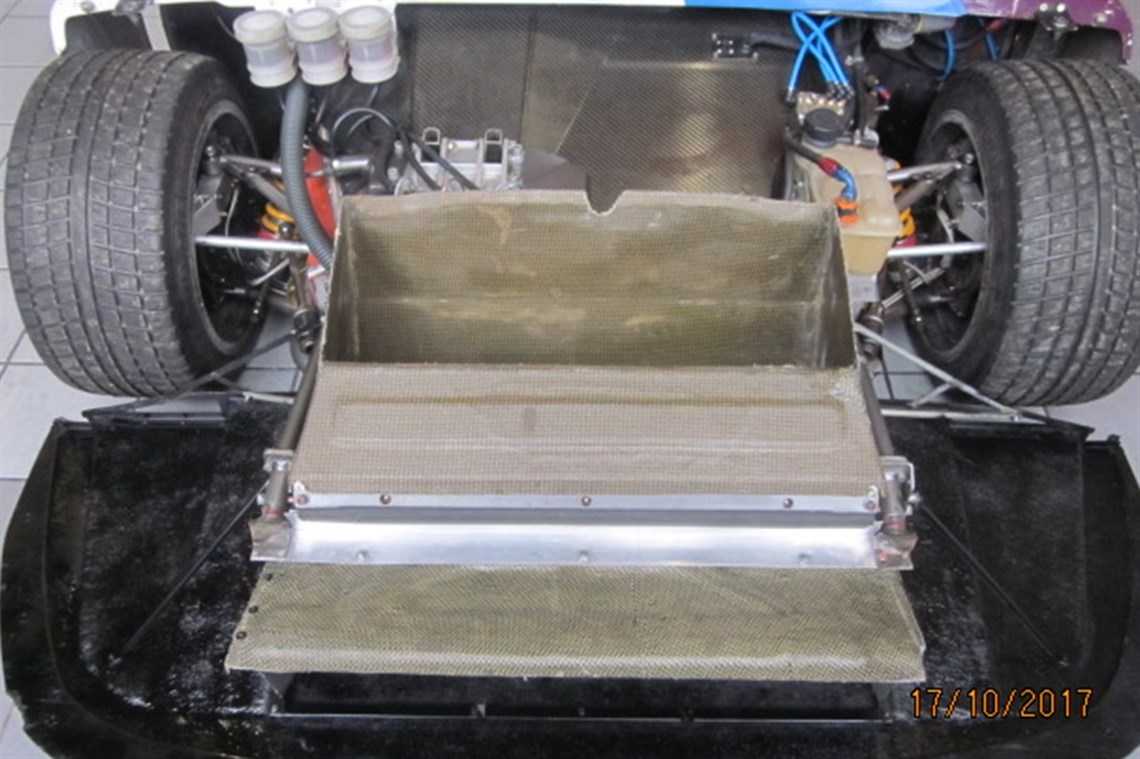 bmw-m1-procar-replica