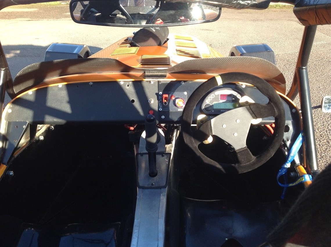 caterham-superlight-hiyabusa