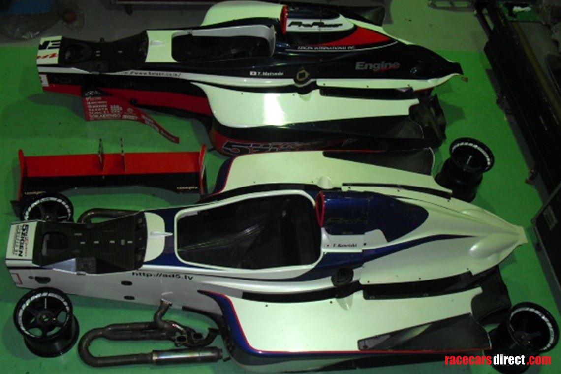 lola-b0351-monocoques