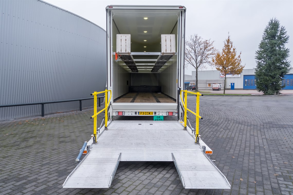 racetrailer-for-cars-max5-only-and-adjustable