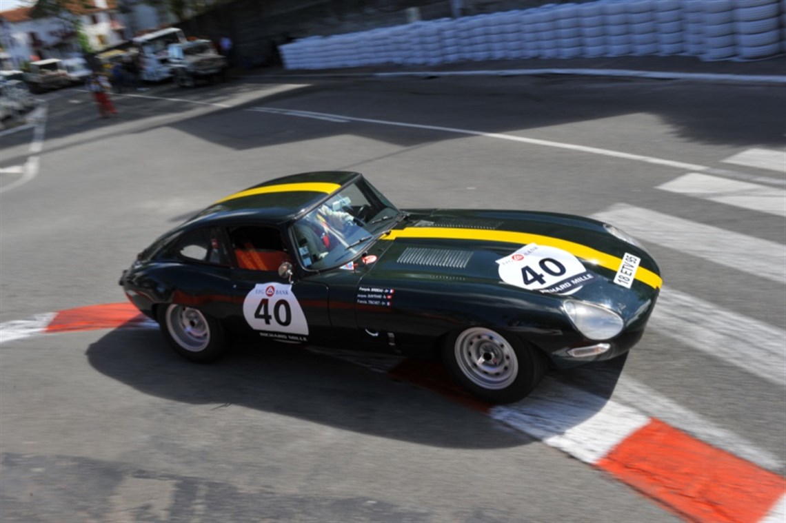 1962-jaguar-e-type-coupe-semi-lightweight