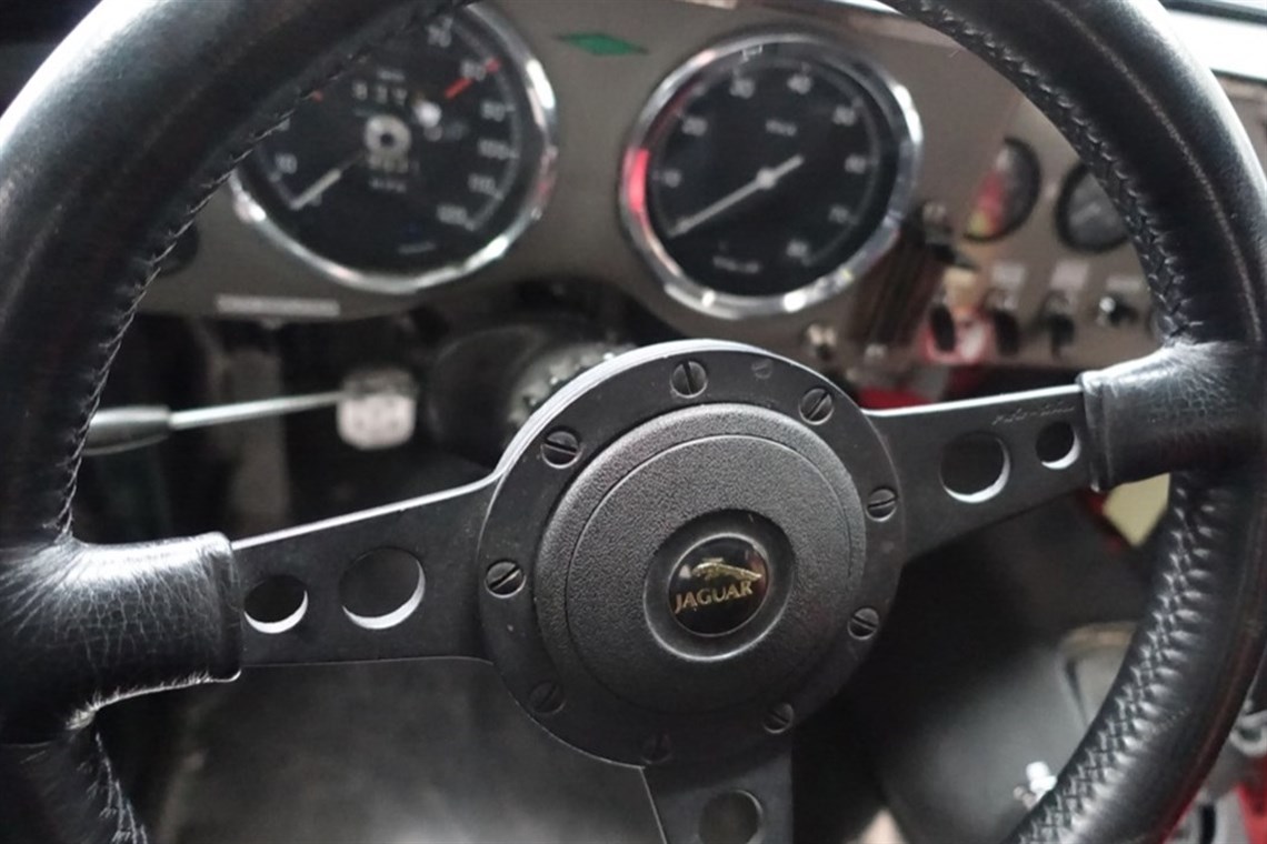 1962-jaguar-e-type-coupe-semi-lightweight