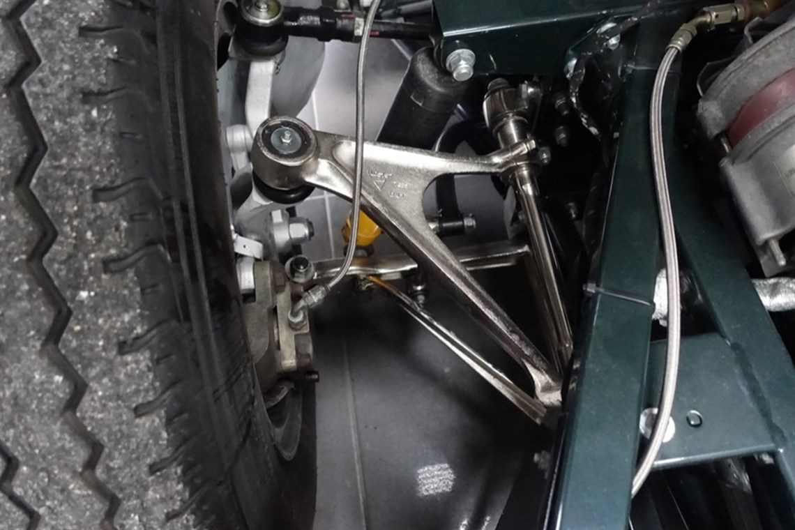 1962-jaguar-e-type-coupe-semi-lightweight