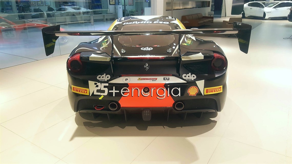 ferrari-488-challenge