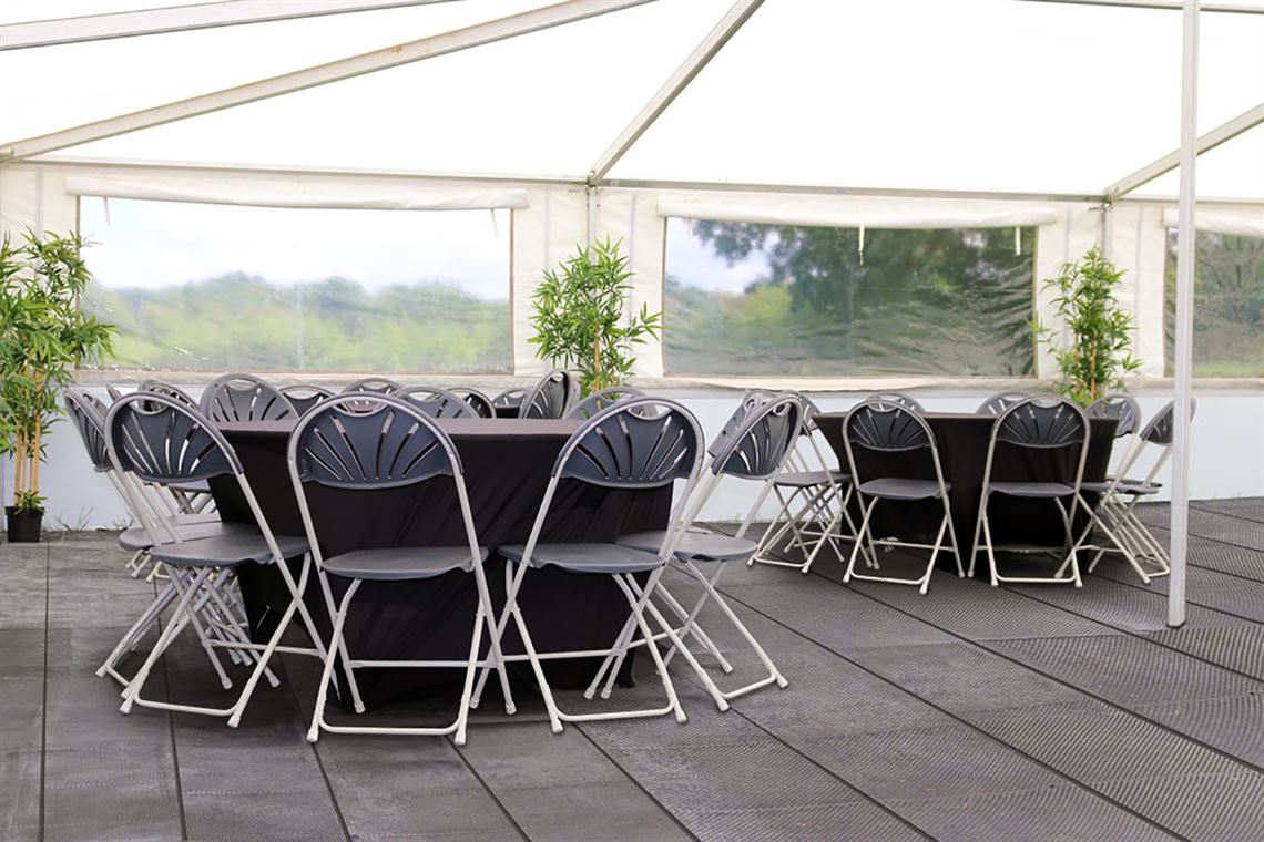 motorsports-hospitality-unit