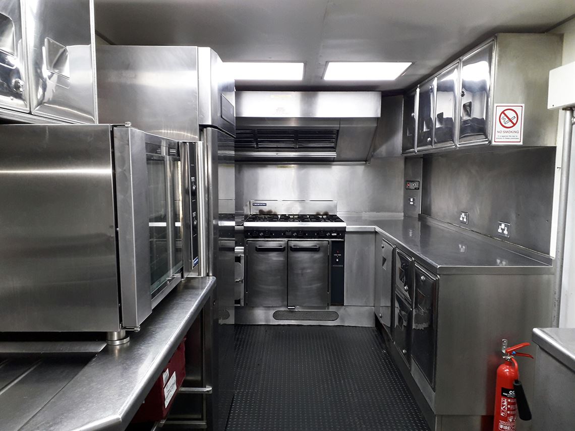 motorsports-hospitality-unit