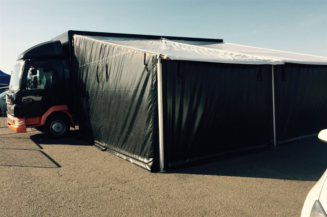 daf-lf-75-tonne-race-transporter-with-awning