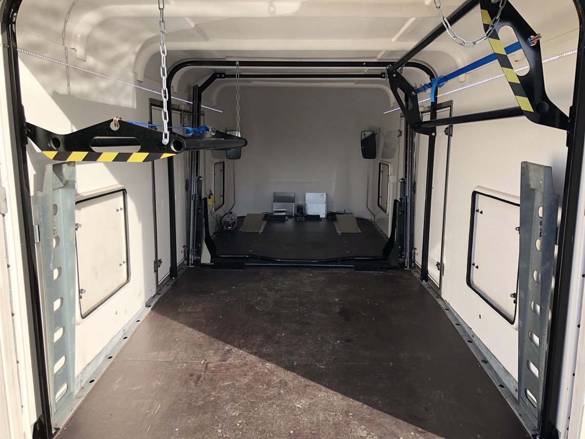 prg-prosporter-xw---carries-one-or-two-cars--