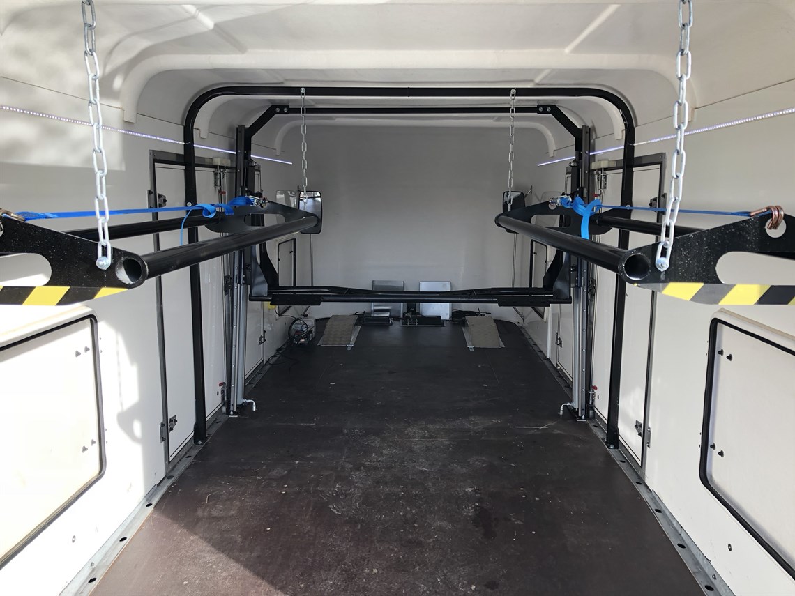 prg-prosporter-xw---carries-one-or-two-cars--