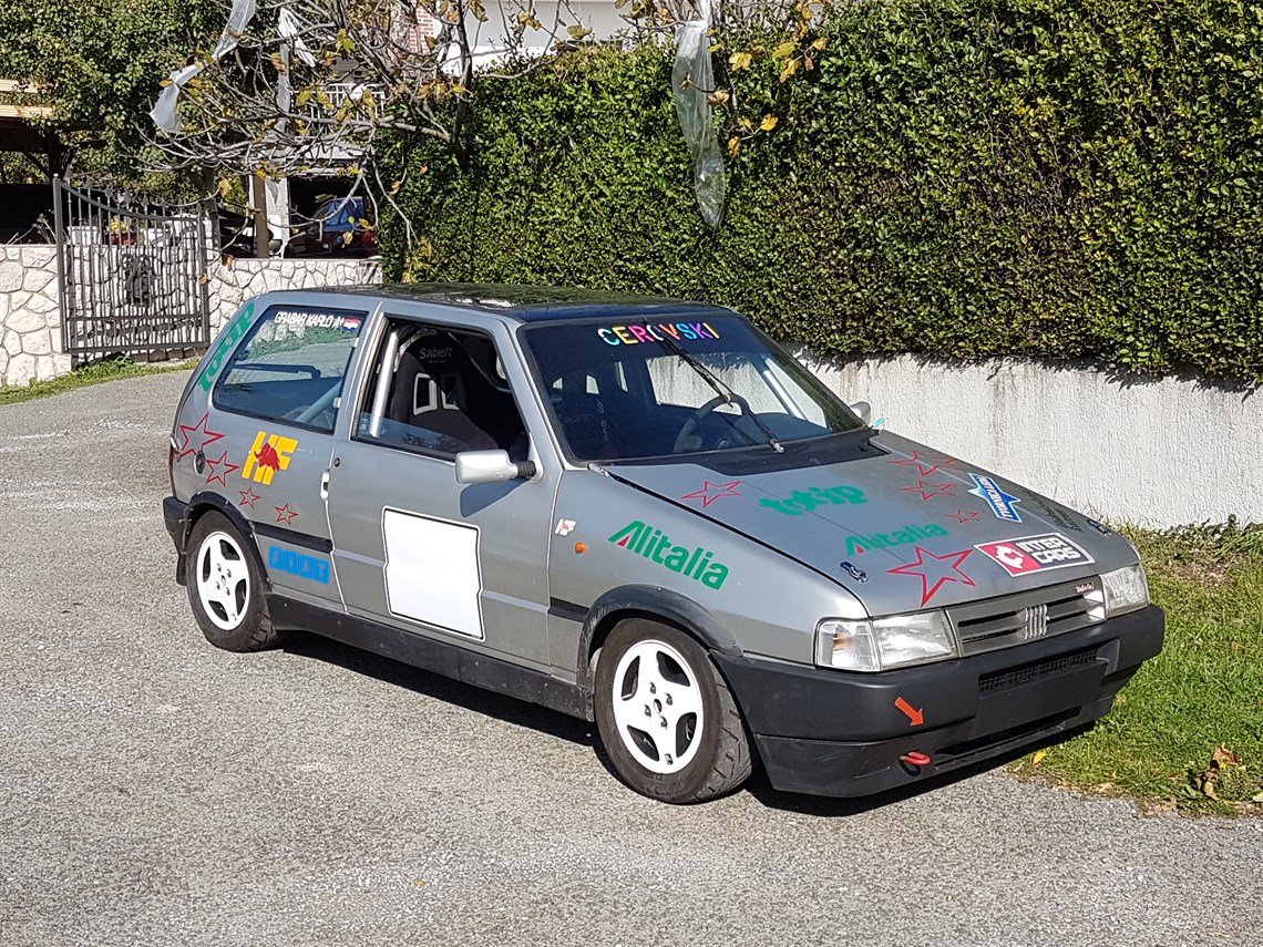 fiat-uno-turbo-ie-ready-for-race
