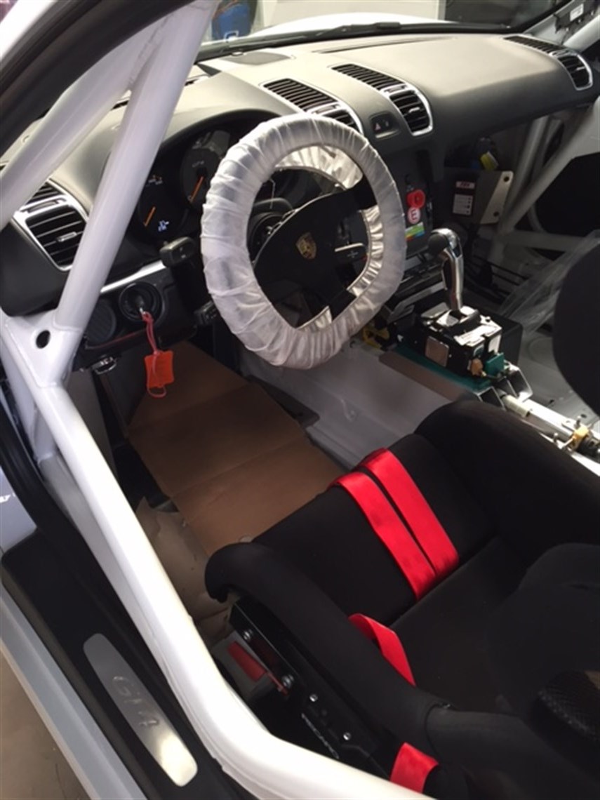 cayman-gt4-clubsport-mr