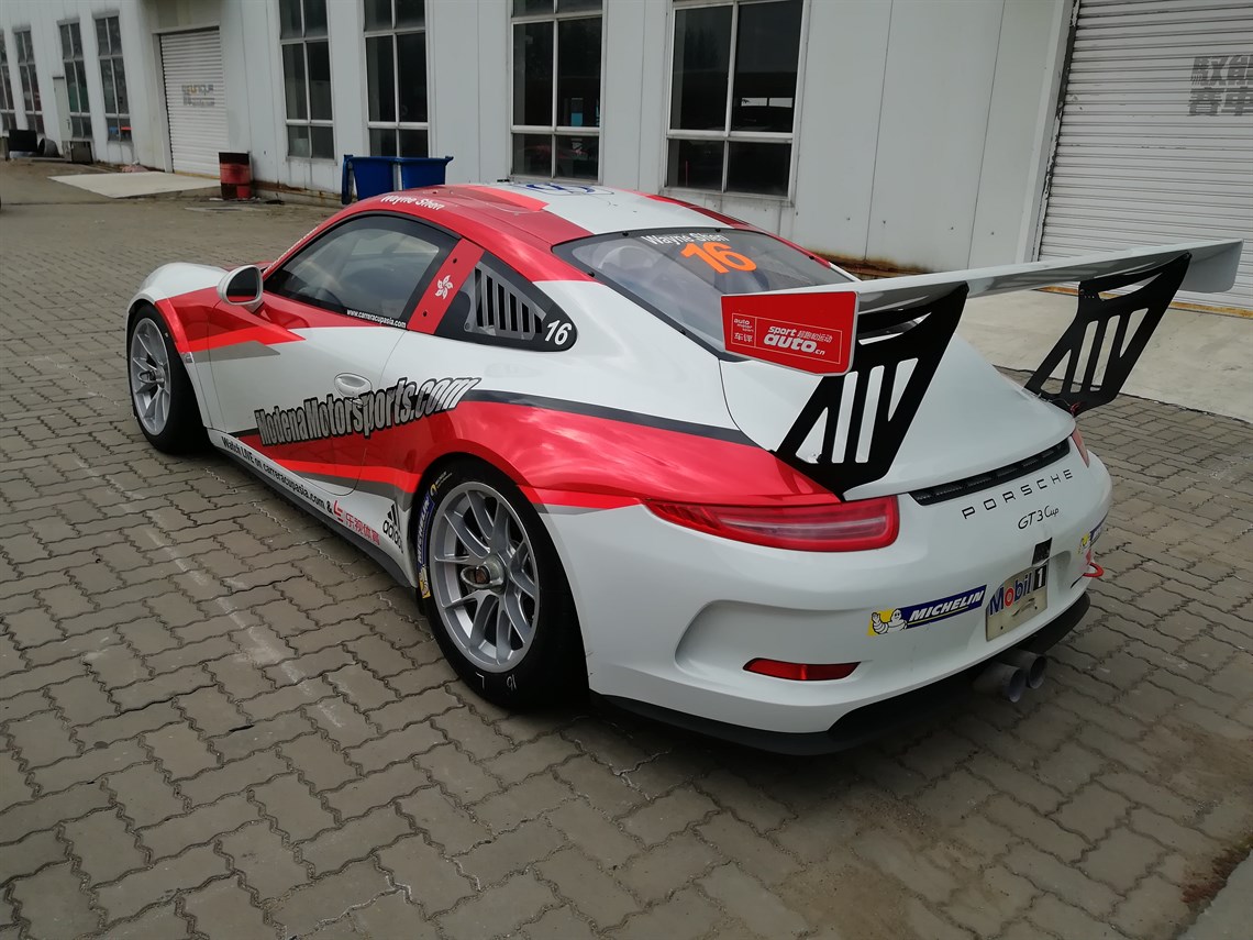 porsche-991-cup-2016-porsche-997-gt3r-2011