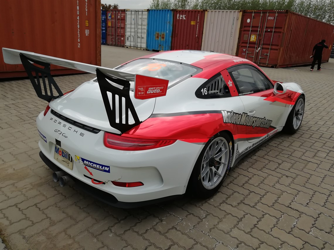 porsche-991-cup-2016-porsche-997-gt3r-2011