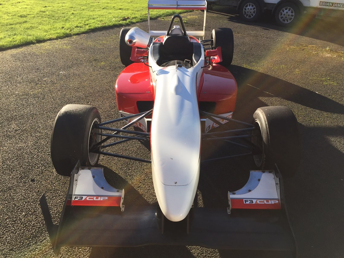 dallara-f301--toms-toyota