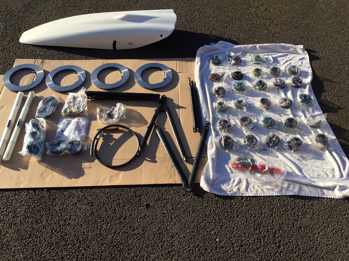 dallara-f301--toms-toyota