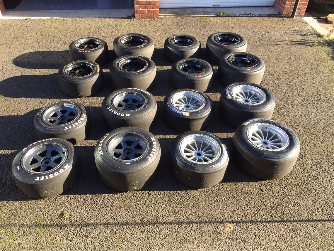 dallara-f301--toms-toyota