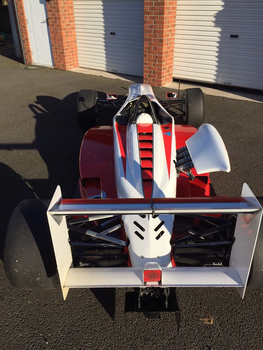dallara-f301--toms-toyota