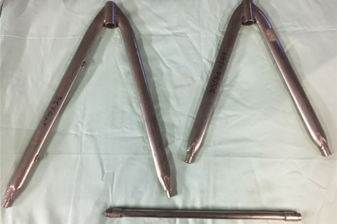 van-diemen-rf8586-front-rear-suspension