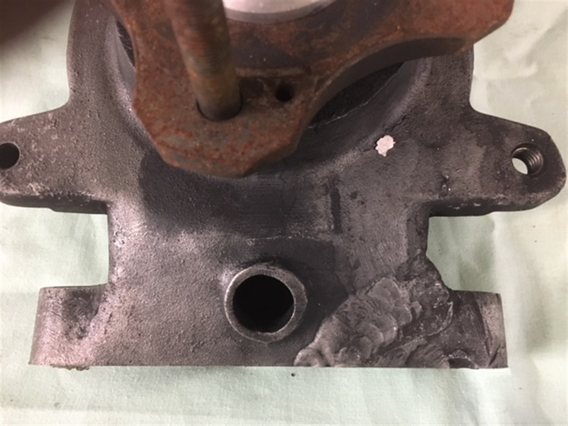 rear-upright-for-van-diemen-rf8586-ff1600